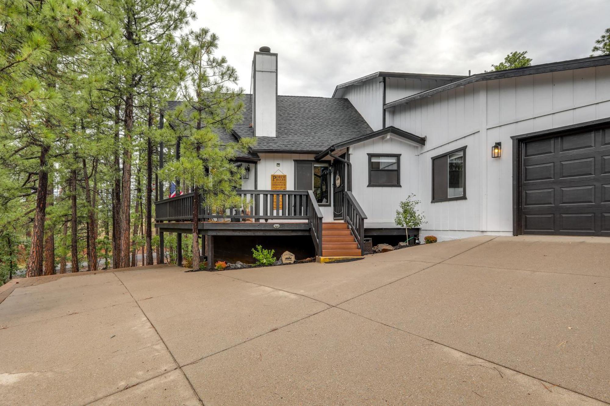 Munds Park Cabin With Poker Room And Wraparound Deck! Luaran gambar