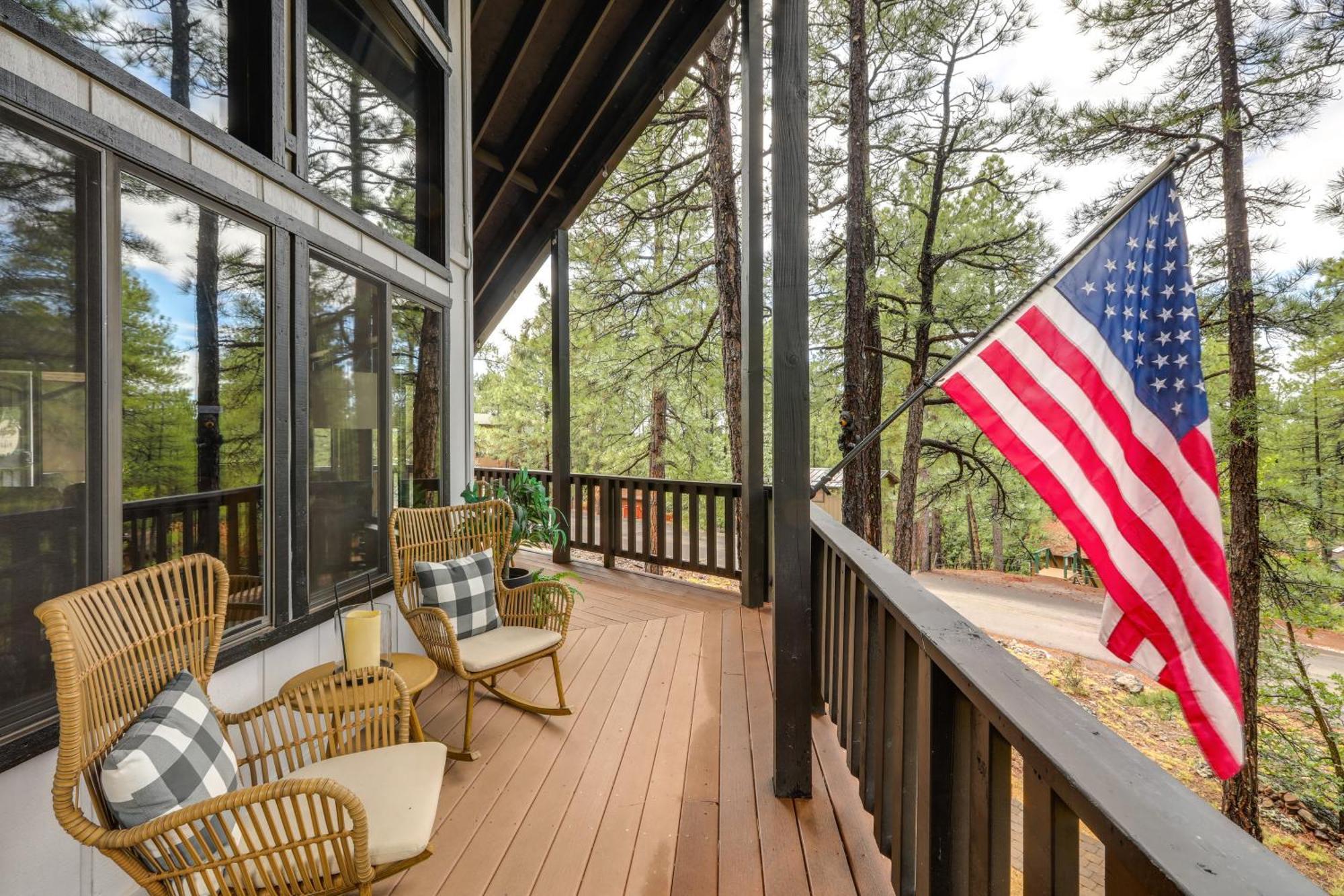 Munds Park Cabin With Poker Room And Wraparound Deck! Luaran gambar