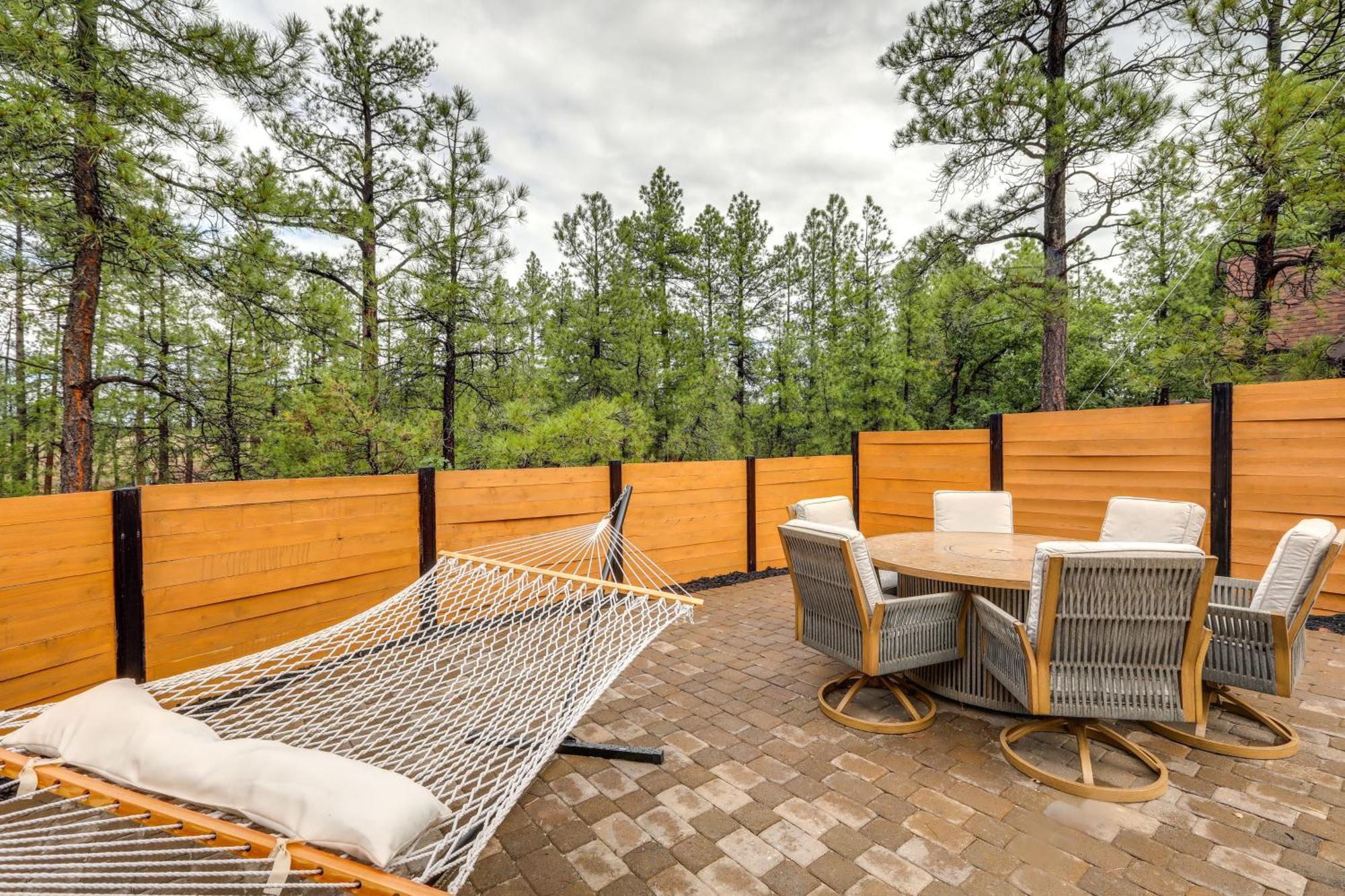 Munds Park Cabin With Poker Room And Wraparound Deck! Luaran gambar